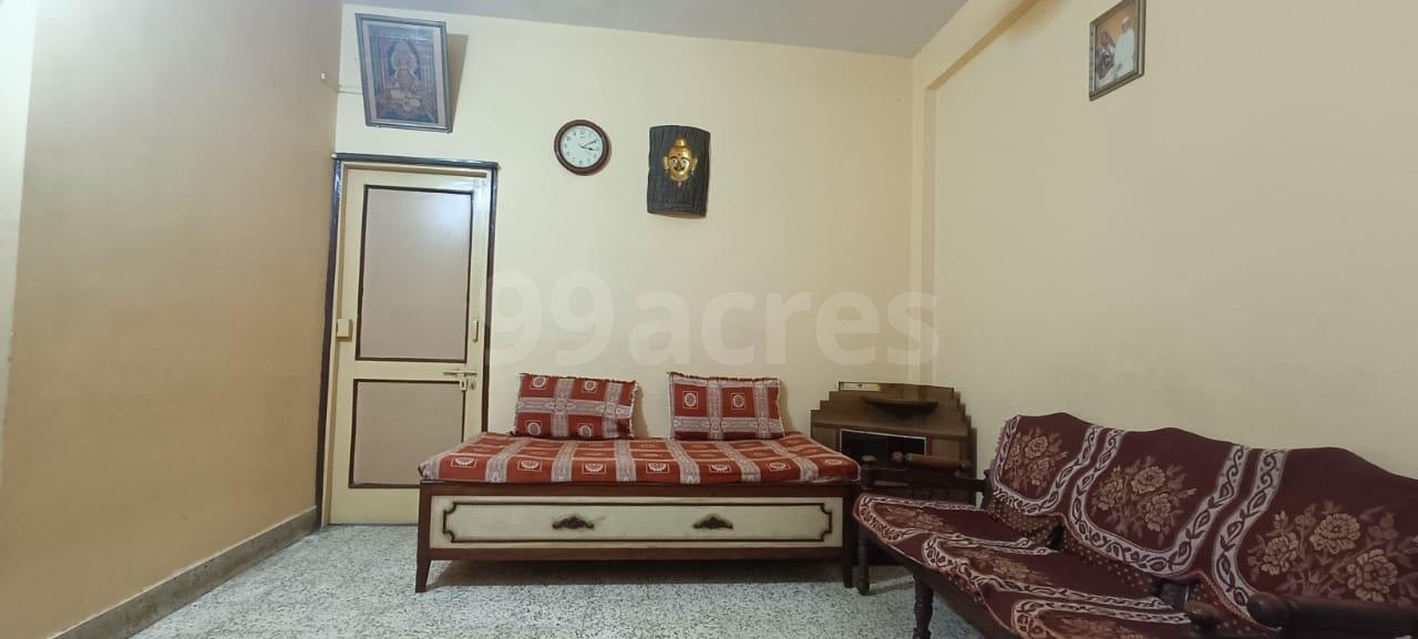 Apartment 2 Bedrooms , 1 Bathroom, 2 Balconies, radhakrishna society, mahal Mahal, Nagpur.