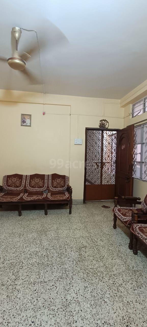 Apartment 2 Bedrooms , 1 Bathroom, 2 Balconies, radhakrishna society, mahal Mahal, Nagpur.