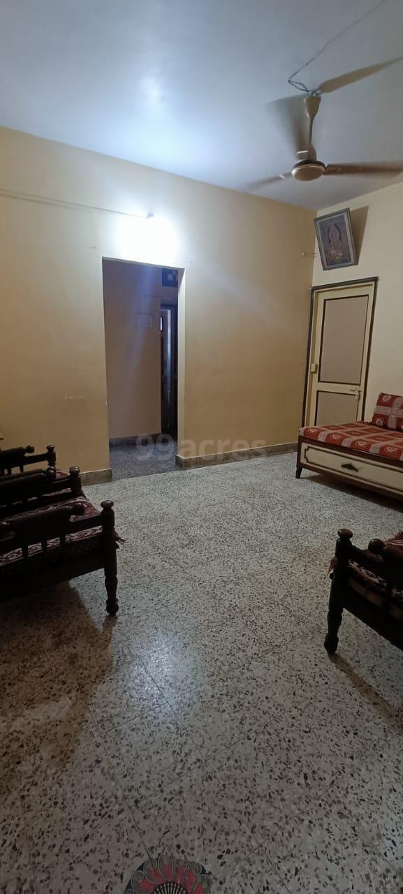 Apartment 2 Bedrooms , 1 Bathroom, 2 Balconies, radhakrishna society, mahal Mahal, Nagpur.